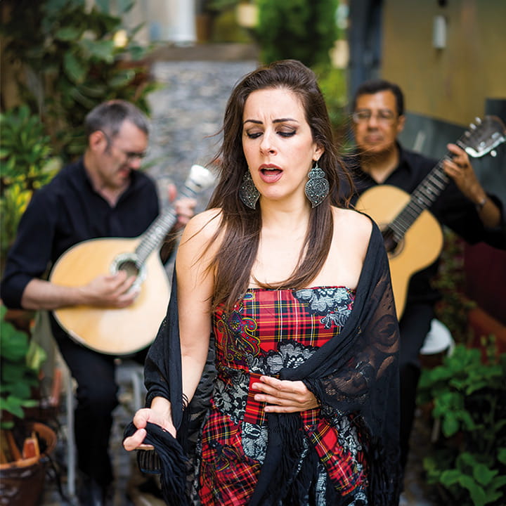 A Portuguese musical performance A Portuguese musical performance